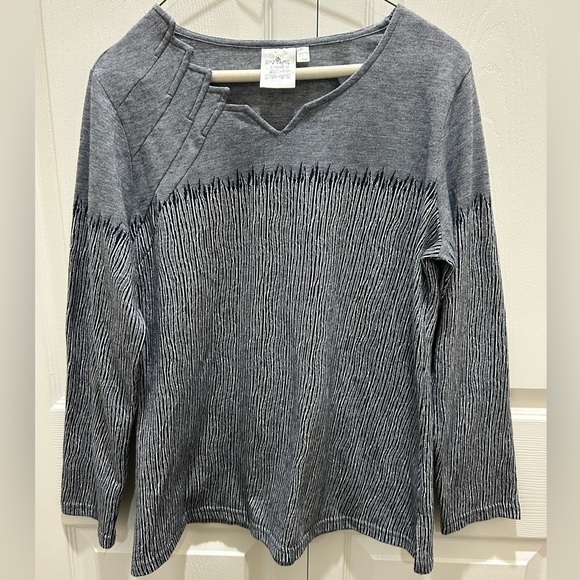 Parsley & Sage Tops - Parsley & Sage Charcoal Knit Top PL
